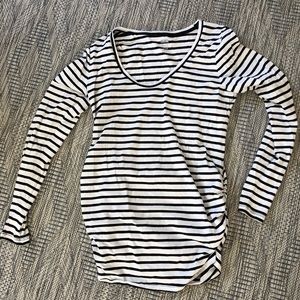 Maternity long sleeve tee